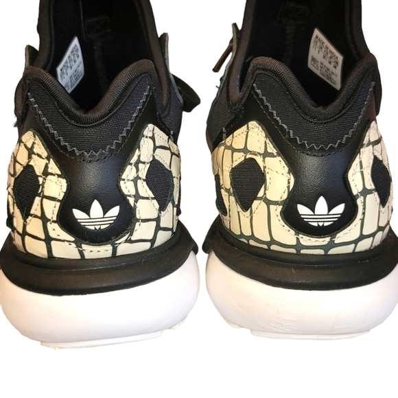 Addias Tubular Running Shoes - Picture 5 of 12